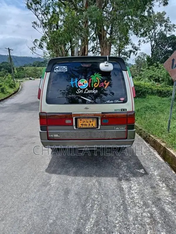 Nissan VX 1996 Van (Used)