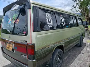 Nissan VX 1996 Van (Used)