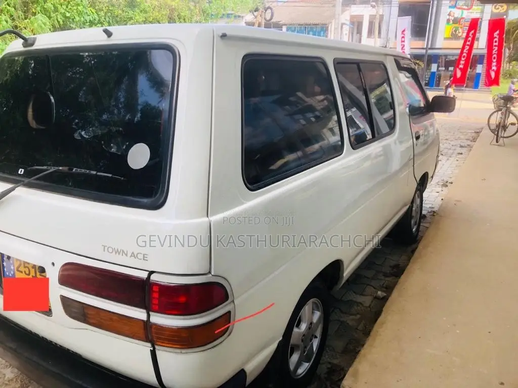Toyota TownAce 1995 Van (Used)
