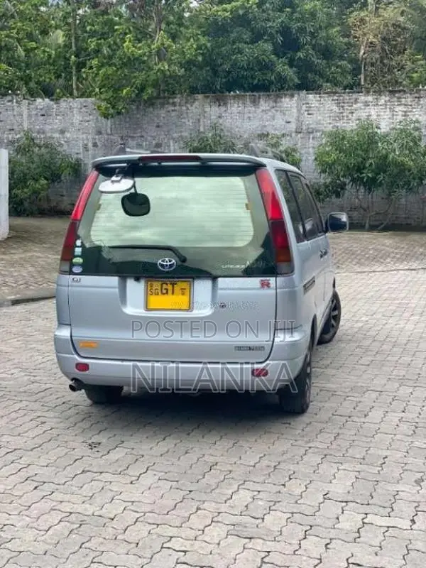 Toyota Townace Noah 1999 Van (Used)