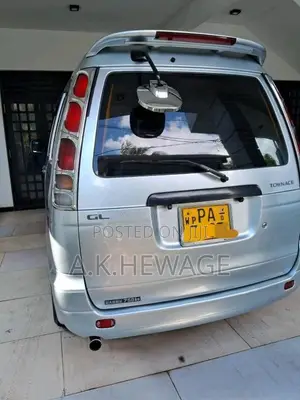 Toyota NOAH KR42 1999 Van (Used)