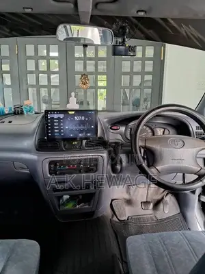Toyota NOAH KR42 1999 Van (Used)