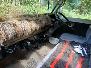 Mitsubishi L300 1986 Van (Used)