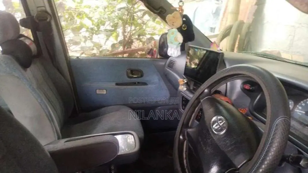 Toyota Townace Noah 1999 Van (Used)