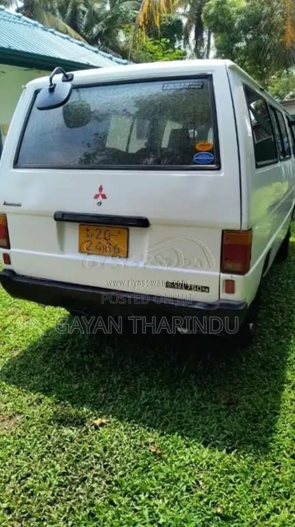 Mitsubishi L300 1986 Van (Used)