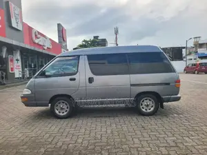 Toyota TownAce CR22 Royal Emperor 2007 Van (Used)