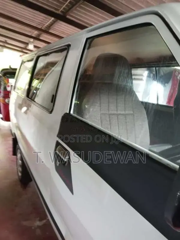Nissan Vanette 1982 Van (Used)