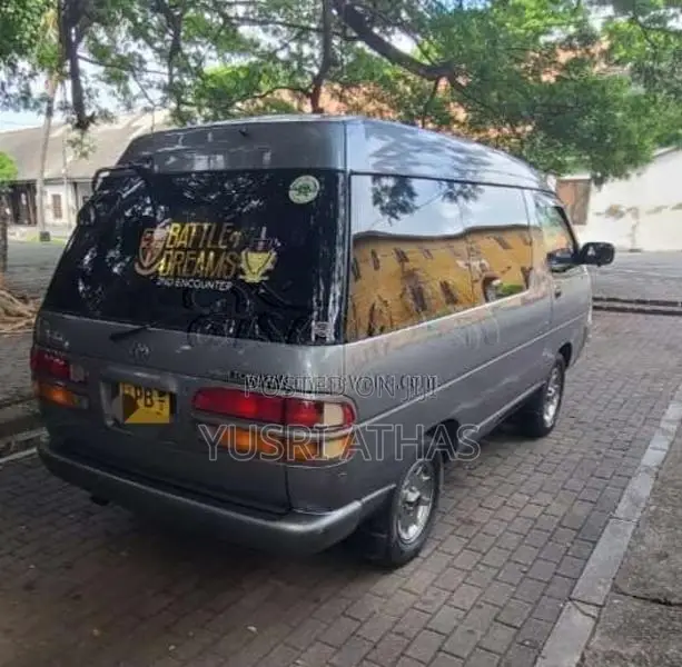 Toyota TownAce CR22 Royal Emperor 2007 Van (Used)