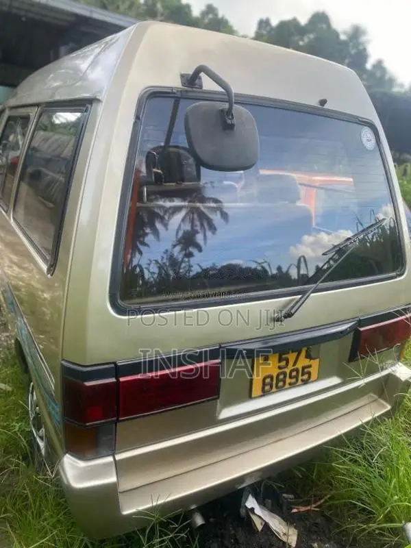 Nissan LD20 Vanette 1991 Van (Used)