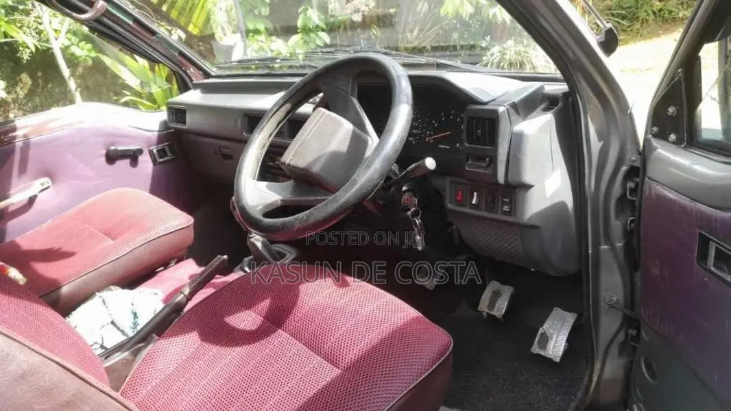 Hyundai H100 1995 Van (Used)