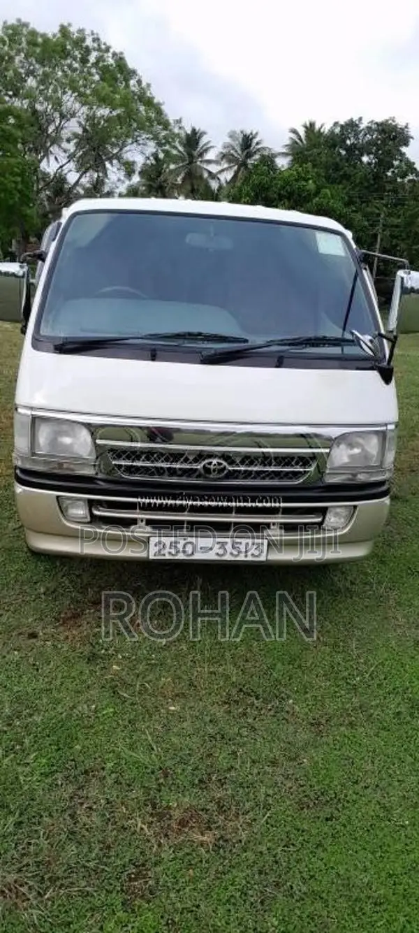 Toyota LH102 1993 Van (Used)