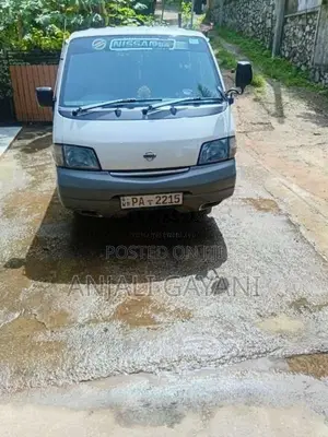 Nissan Vanette 2000 Van (Used)