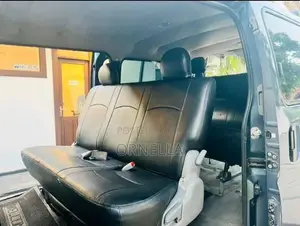 Nissan E25 2006 Van (Used)