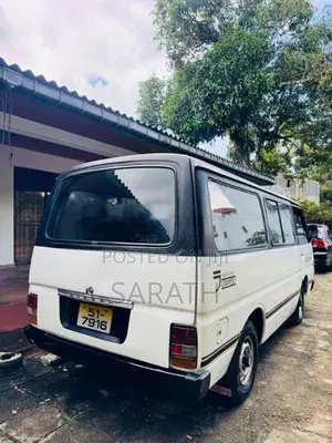 Nissan Caravan 1985 Van (Used)