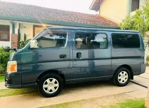 Nissan E25 2006 Van (Used)