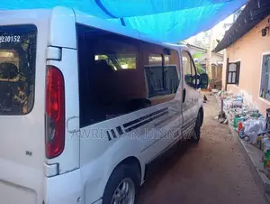 Nissan Primemaster 2017 Van (Used)