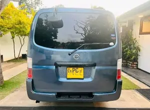 Nissan E25 2006 Van (Used)