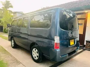 Nissan E25 2006 Van (Used)