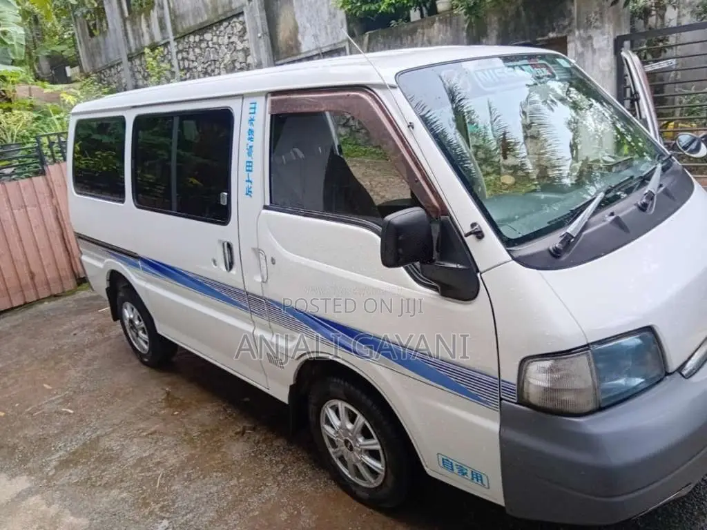Nissan Vanette 2000 Van (Used)