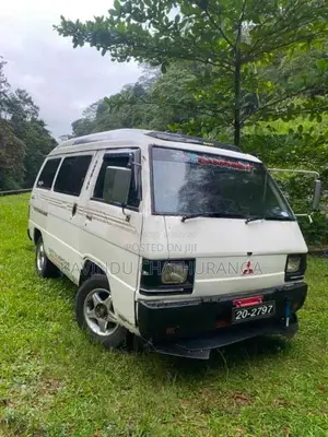 Mitsubishi Mitsubishi 1983 Van (Used)