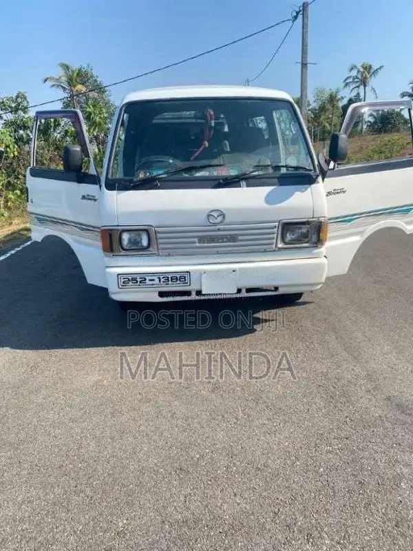Mazda Brawny 1998 Van (Used)