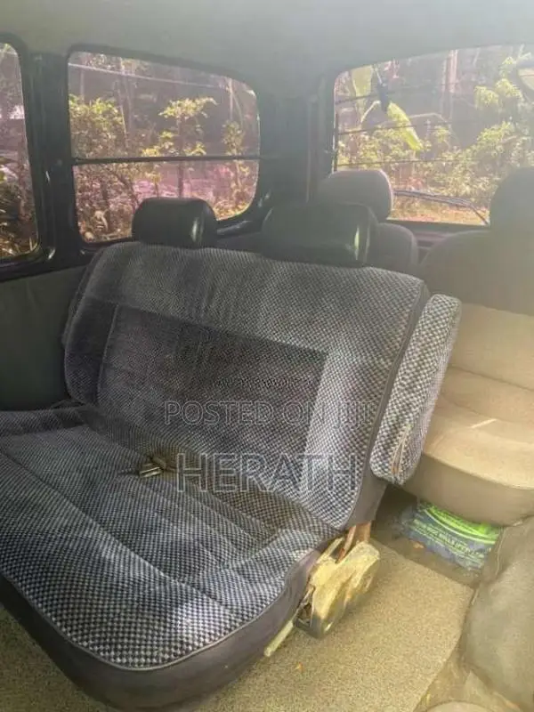 Nissan Serena 1996 Van (Used)