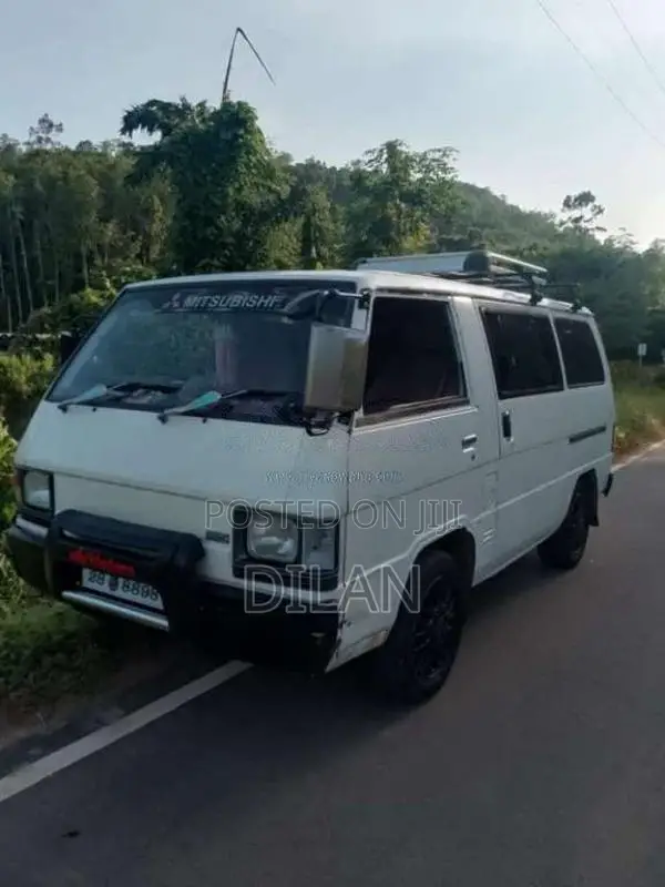 Mitsubishi L300 1988 Van (Used)