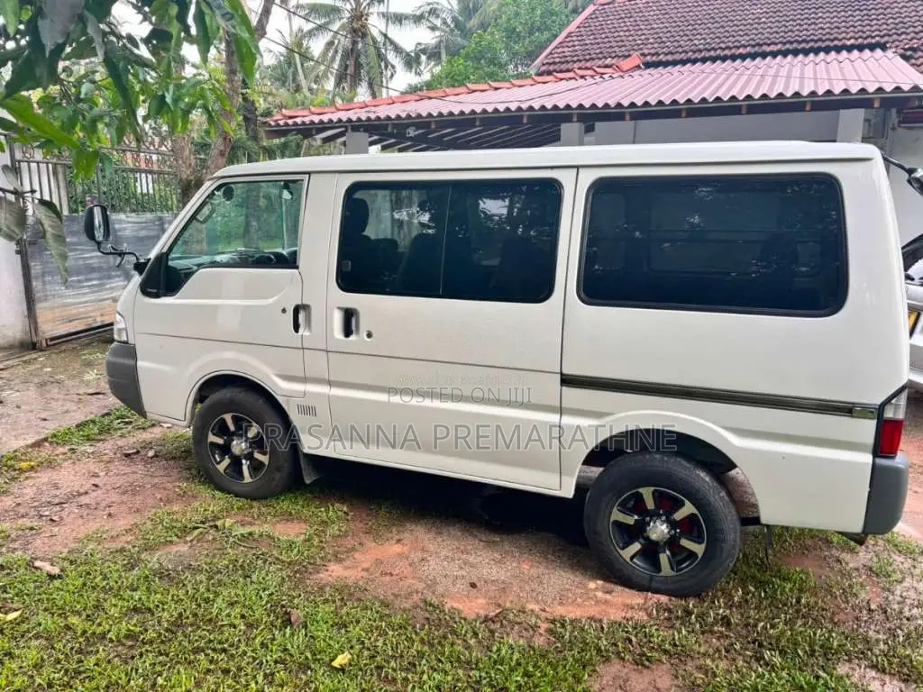 Mazda Bongo 2005 Van (Used)