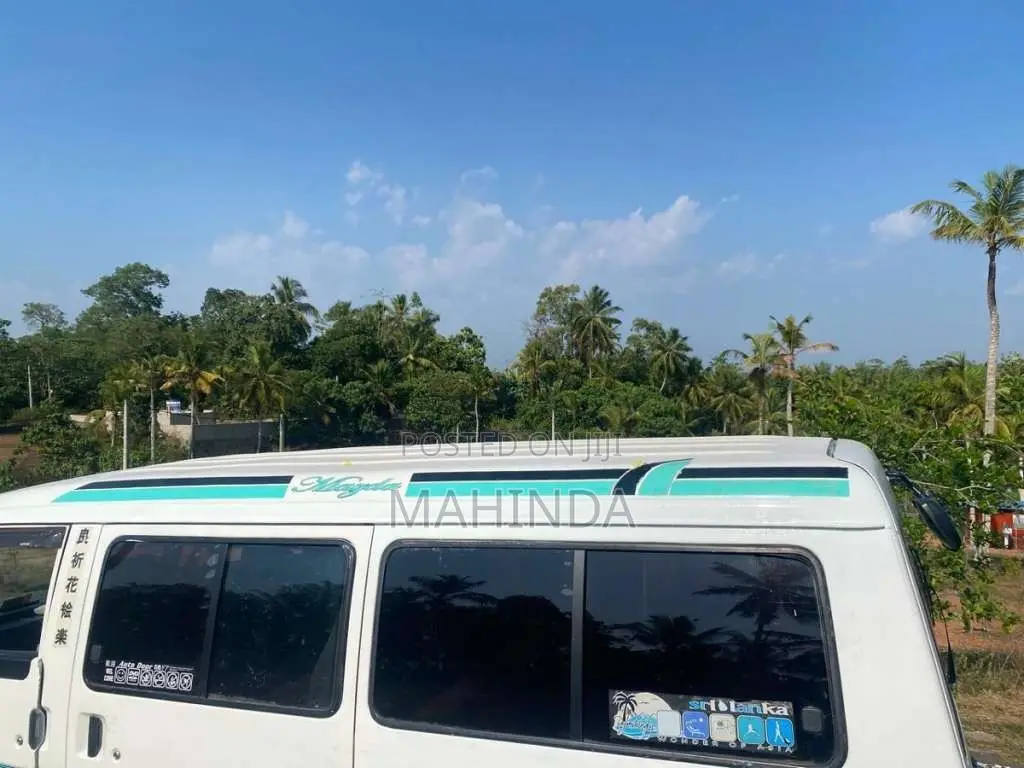 Mazda Brawny 1998 Van (Used)