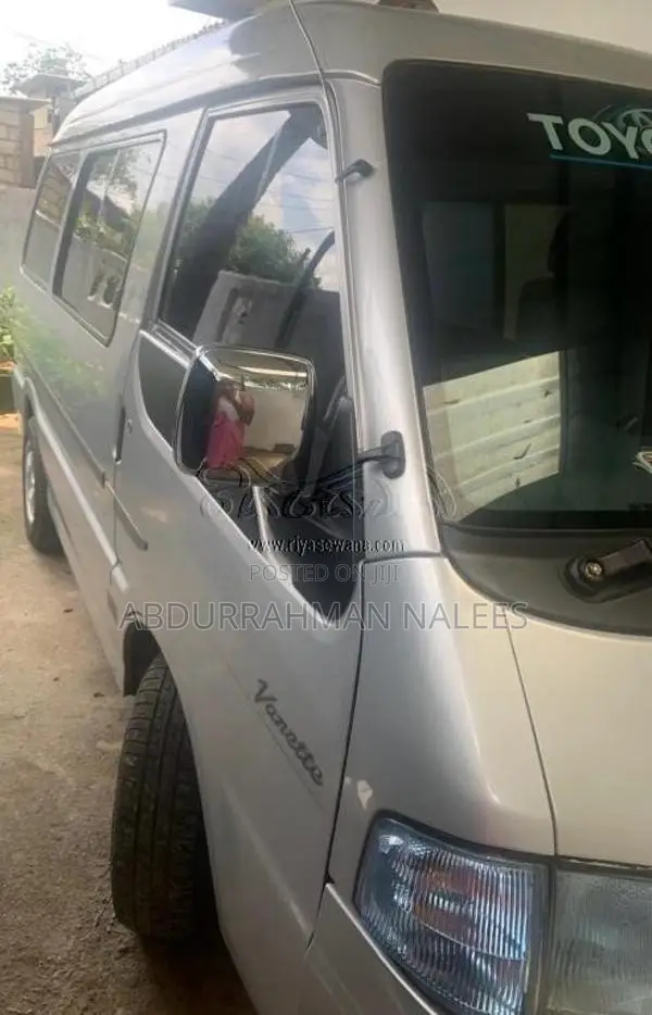 Nissan Vanette GL 1999 Van (Used)