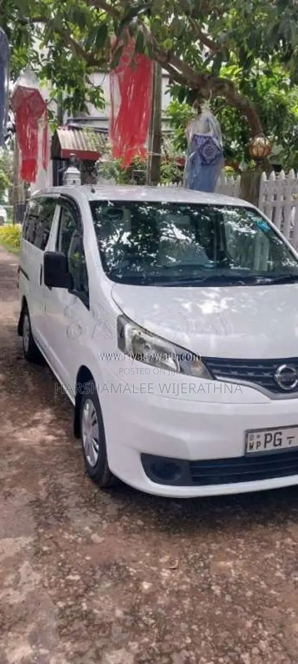 Nissan Nv200 2014 Van (Used)