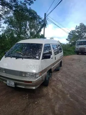 Toyota CR26 1986 Van (Used)