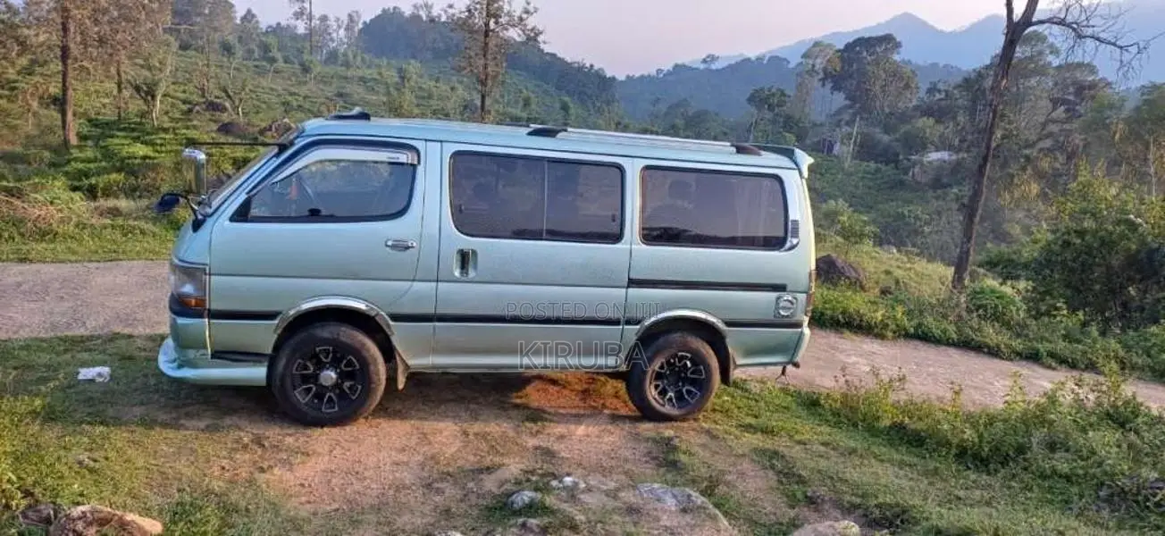 Toyota Dolphin LH162 1999 Van (Used)