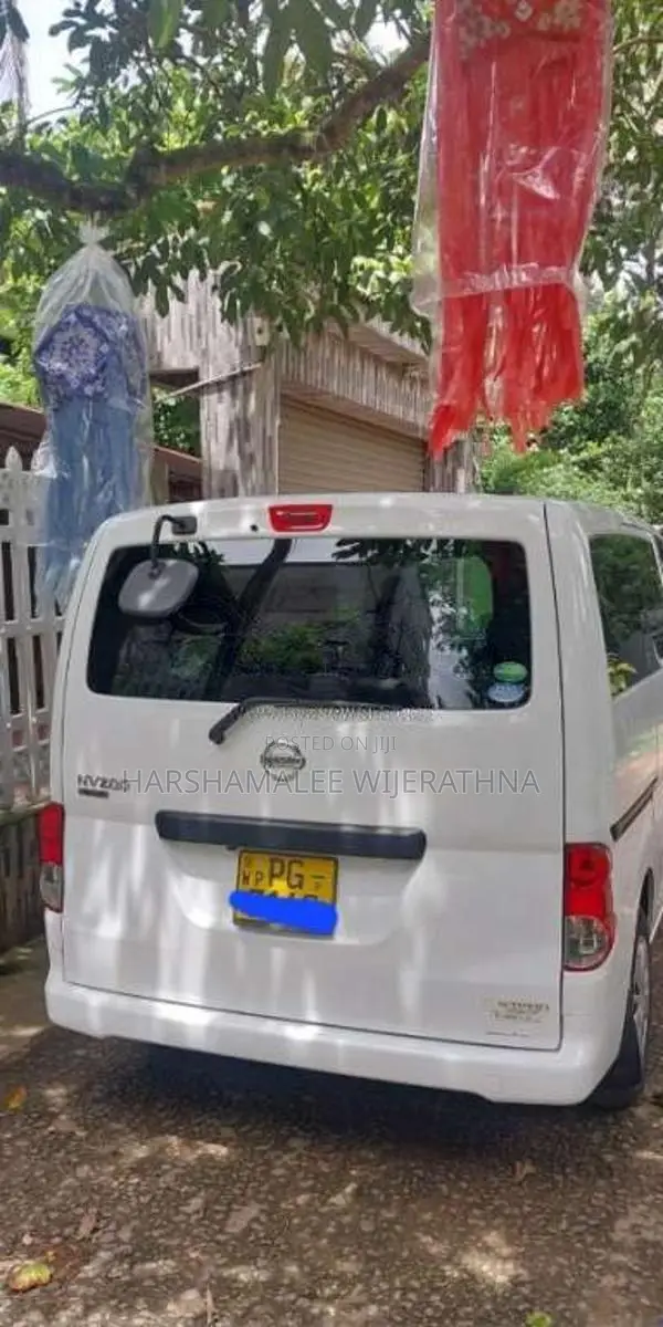 Nissan Nv200 2014 Van (Used)
