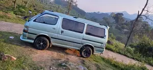Toyota Dolphin LH162 1999 Van (Used)