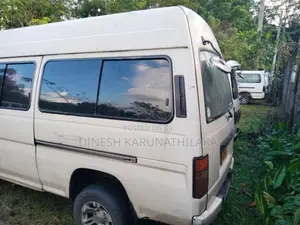 Nissan Caravan 1989 Van (Used)