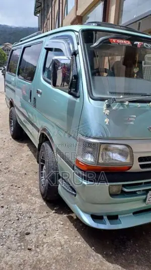 Toyota Dolphin LH162 1999 Van (Used)