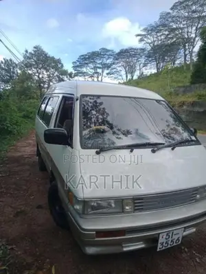 Toyota CR26 1986 Van (Used)