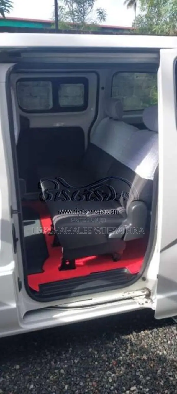 Nissan Nv200 2014 Van (Used)