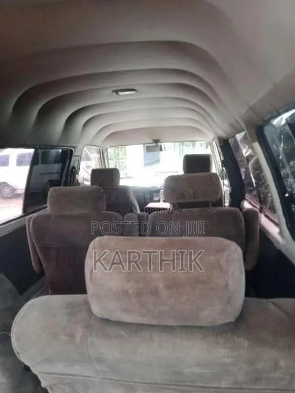 Toyota CR26 1986 Van (Used)