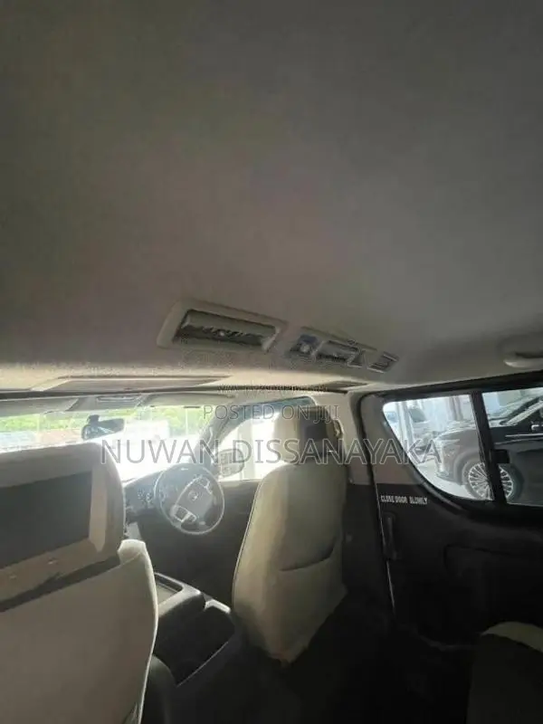 Toyota KDH 2016 Van (Used)