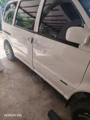Nissan Serena 1999 Van (Used)