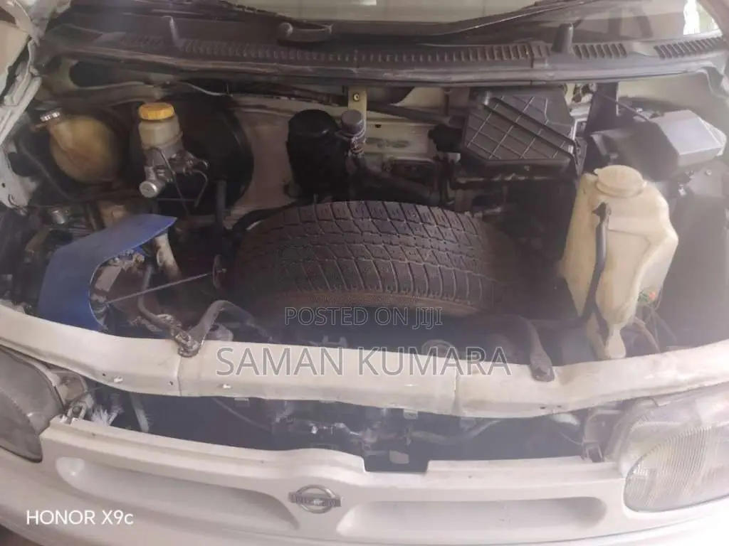 Nissan Serena 1999 Van (Used)
