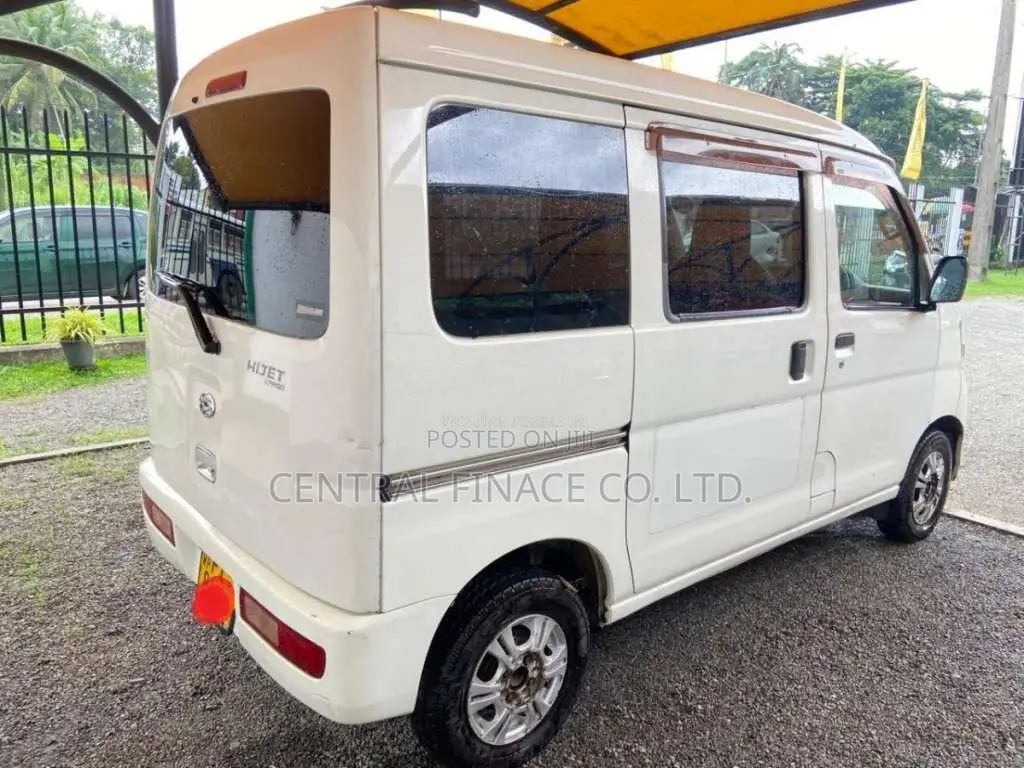 Daihatsu Hijet 2015 Van (Used)
