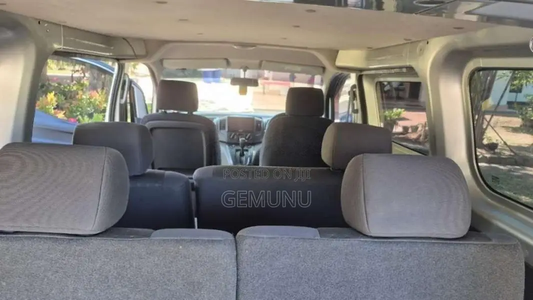 Nissan NV200 2009 Van (Used)