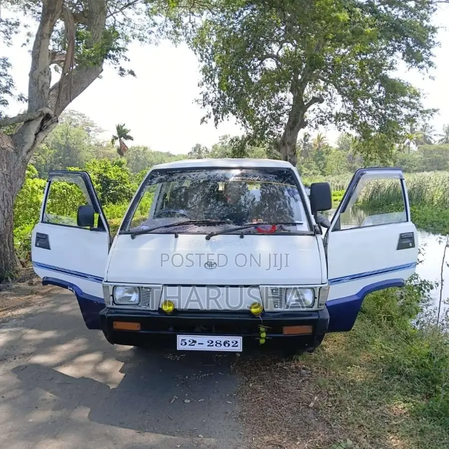 Toyota TownAce 1987 Van (Used)