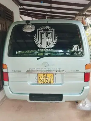 Toyota Dolphin 1996 Van (Used)