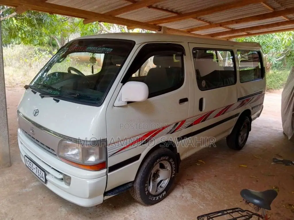Toyota Dolphin LH 103 1994 Van (Used)