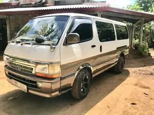 Toyota Dolphin 1992 Van (Used)