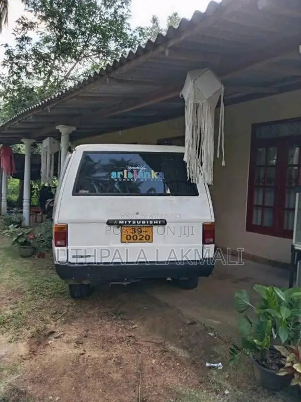 Mitsubishi L300 1995 Van (Used)